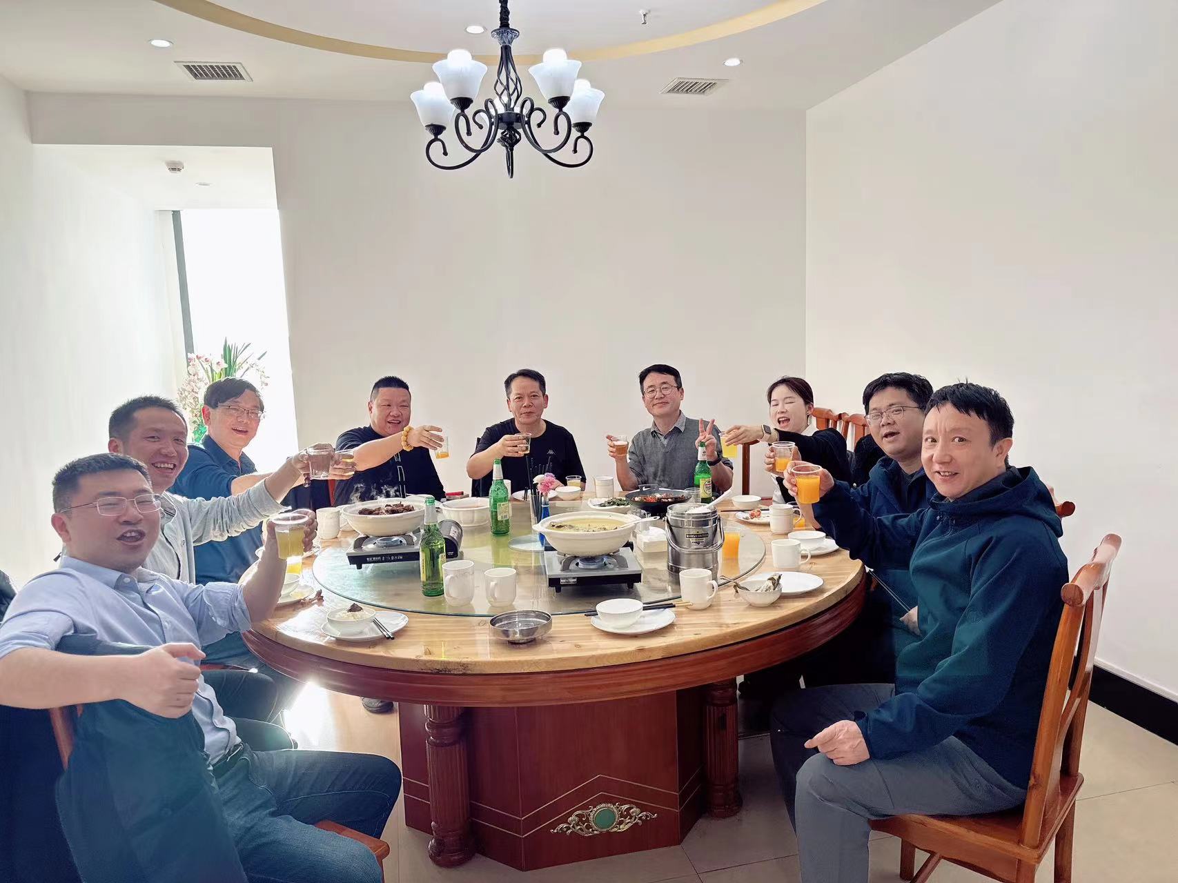 团队聚餐交流 · 历史记录